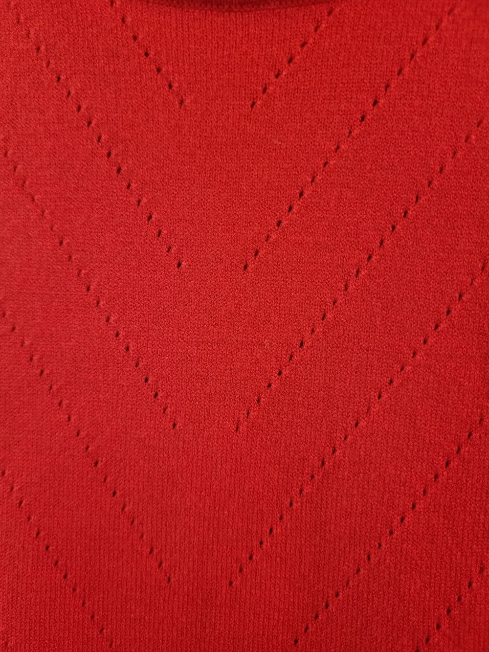 NWT Wiholl Women's Red Scoop-Neck Chevron Knit Sweater - Size M